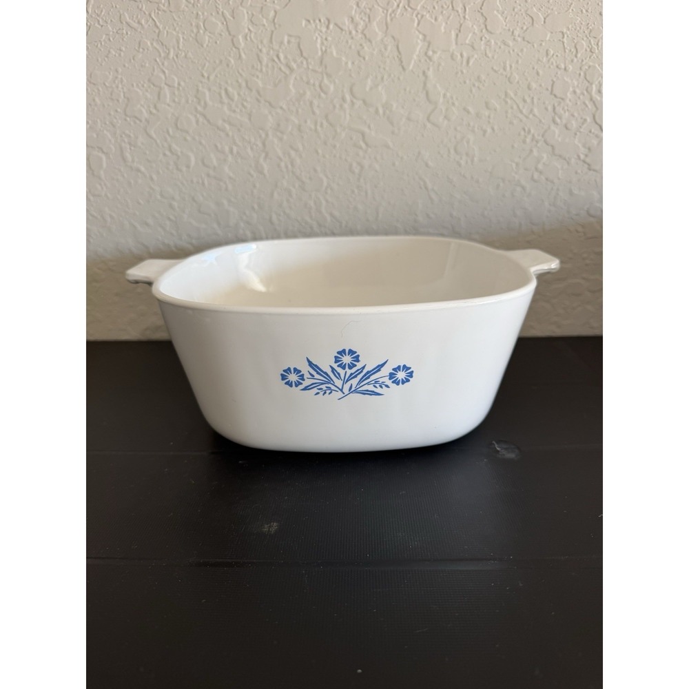 Vintage CorningWare Blue Cornflower 2.5 Qt Casserole Dish P-2 1/2-B USA Retro